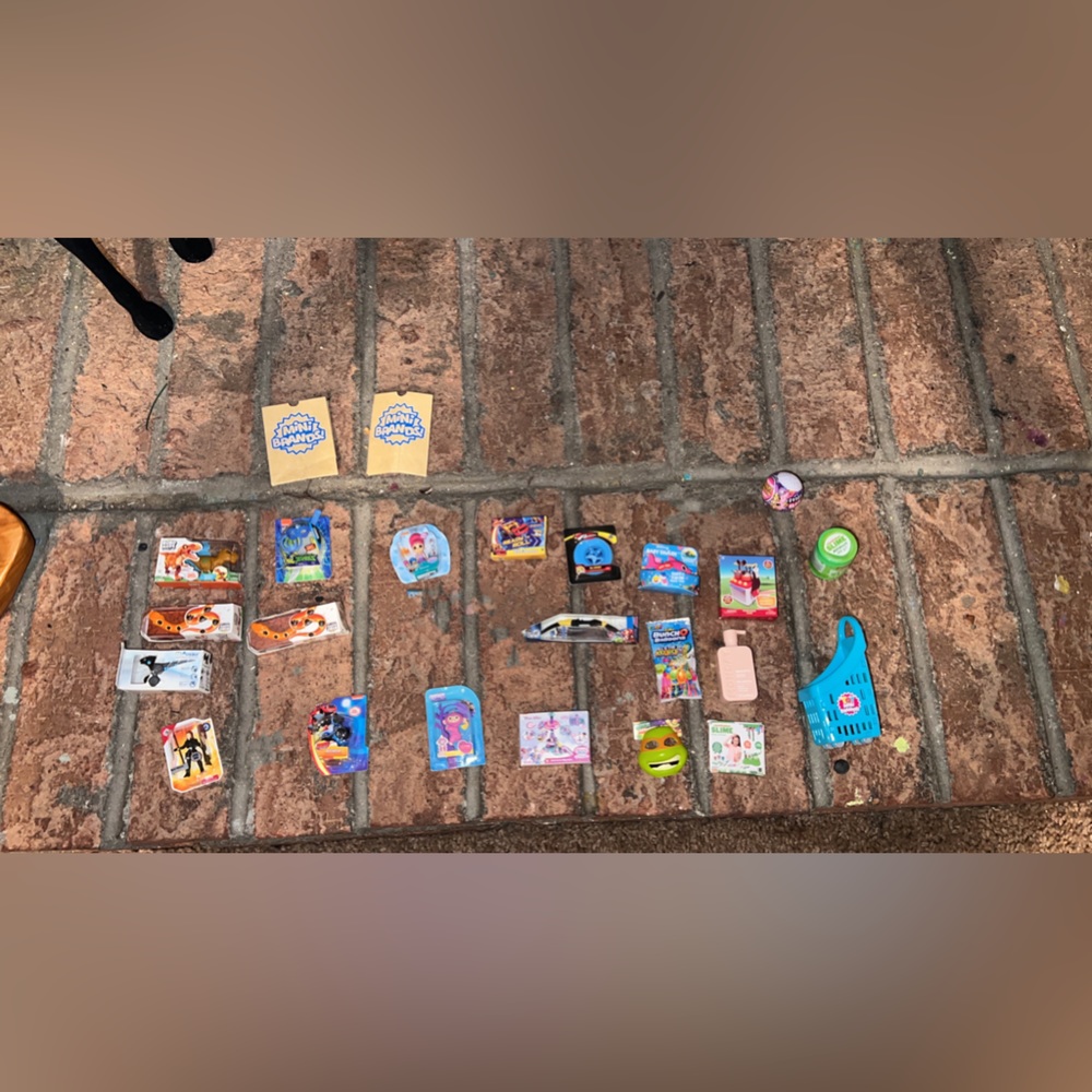 Mini Brand Bundle Lot TMNT Monday Mickey Baby Shark Black Widow Fingerling +